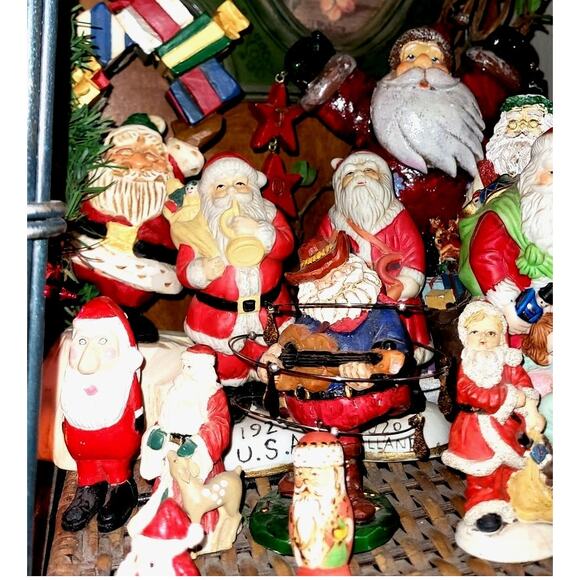 3" Vintage Homemade Wood Carved Big Nose Santa - Picture 9 of 16